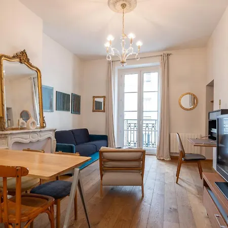 Parisian Elegance - Refined 1bd In Le Marais *