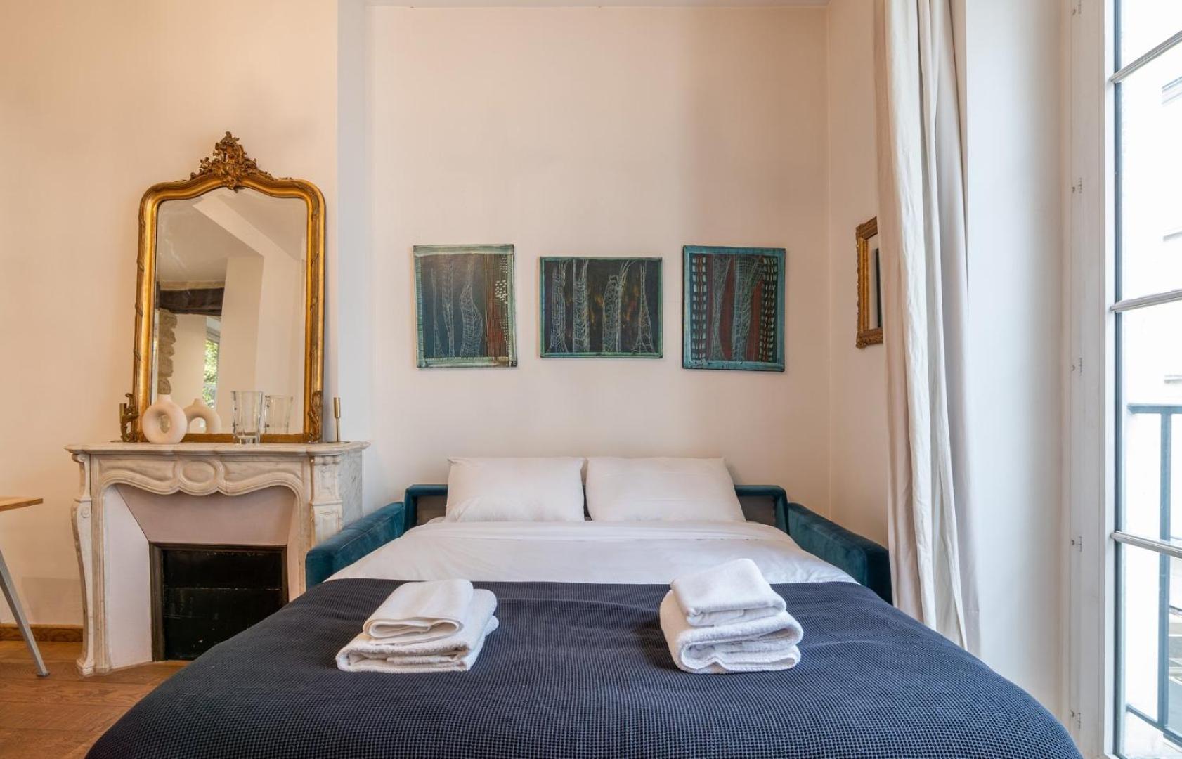 Parisian Elegance - Refined 1bd In Le Marais Paris